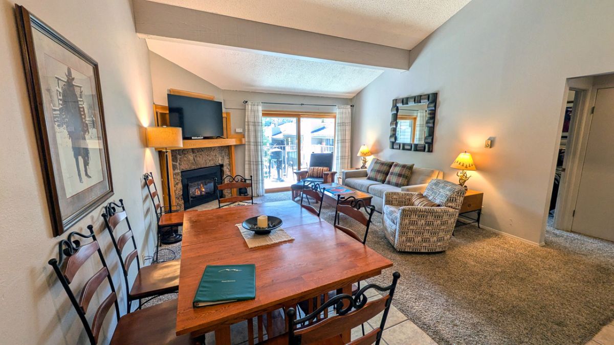 Beaver Creek West Condominiums	 - Condo J-4: Deluxe 2-bedroom/2-bath image 0
